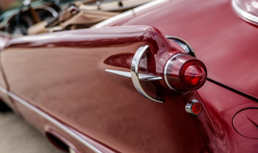 Детали экстерьера Imperial Crown Convertible (LY1-M) 1958 года  (фото 15 из 29)